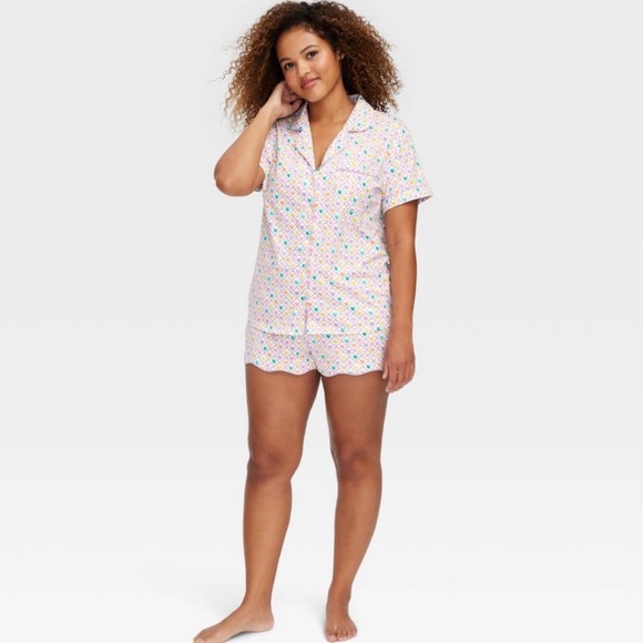 Roller rabbit x Target Exclusive geo hearts short sleeve pajamas - Picture 3 of 3